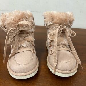 🏷️ SALE Baby Gap Blush Toddler Cozy Lace Up Boots with Side Zipper in Size 9